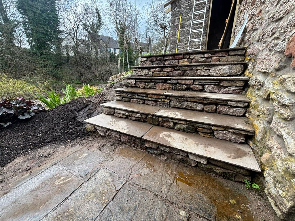 Steps & Outbuilding
